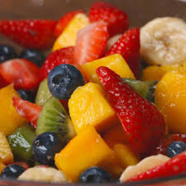 Fruit Salad Cups / Fruit Chunks Of Season Fruit