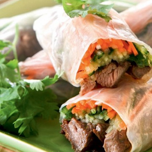 Thai Beef Rice Paper Roll ~ Vermicelli Rice Noodles / Snow Pea / Capsicum / Cucumber / Coriander Mint Lime Dressing