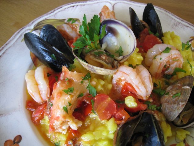 Seafood Risotto / Lobster broth / Prawns / Scallops / Mussels
